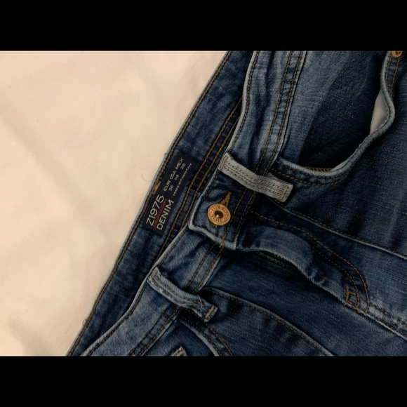 Skinny jeans - Picture 2 of 3